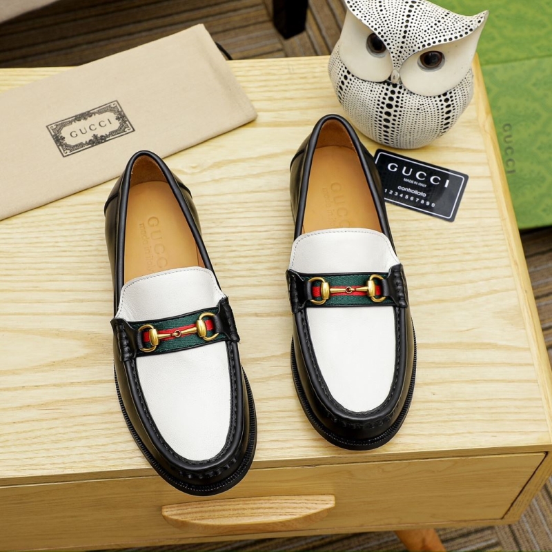 G*u*i leather shoes